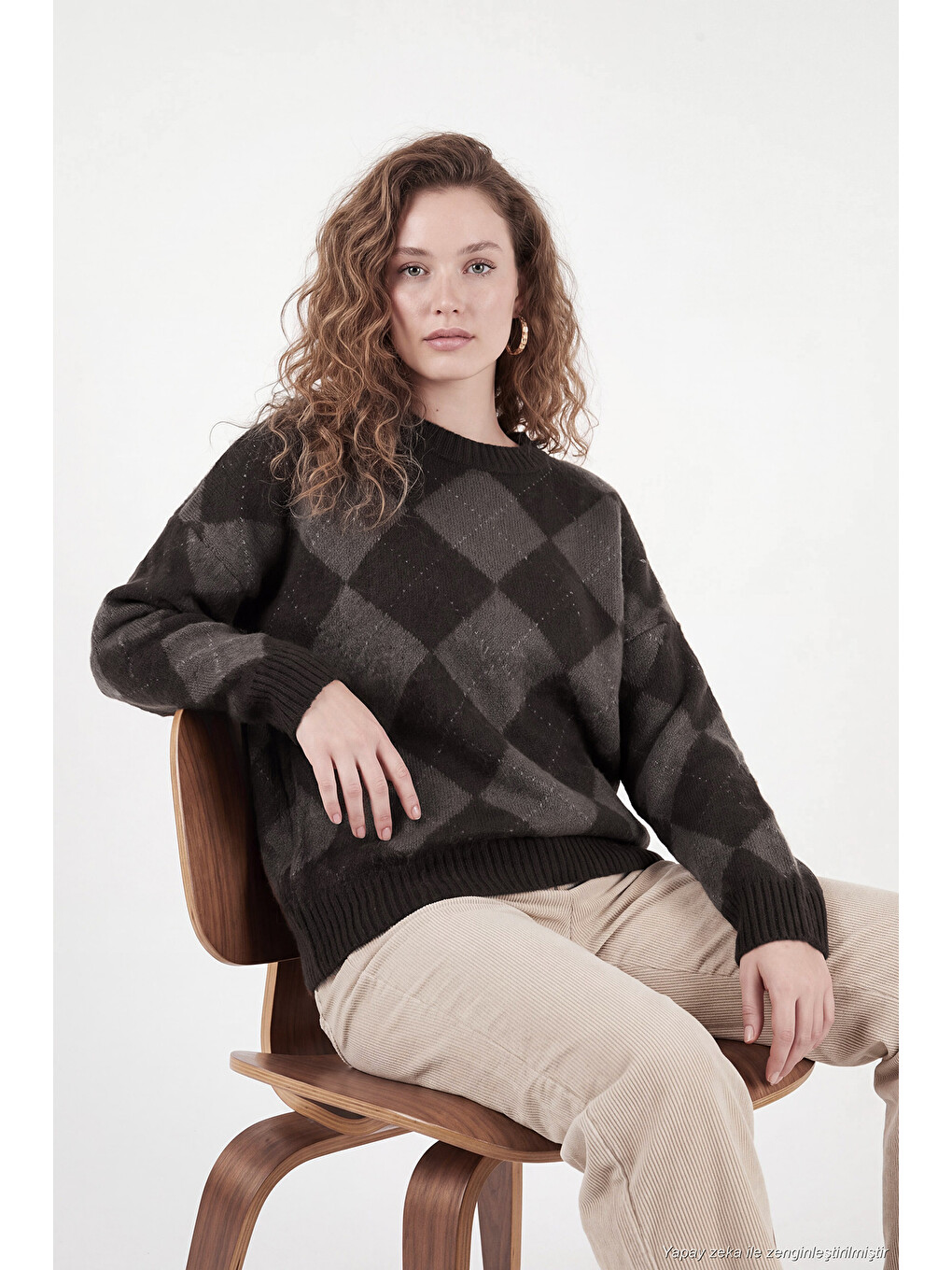 Kahverengi Oversize Fit Bisiklet Yaka Baklava Desenli Kadın Kazak 4615579-3