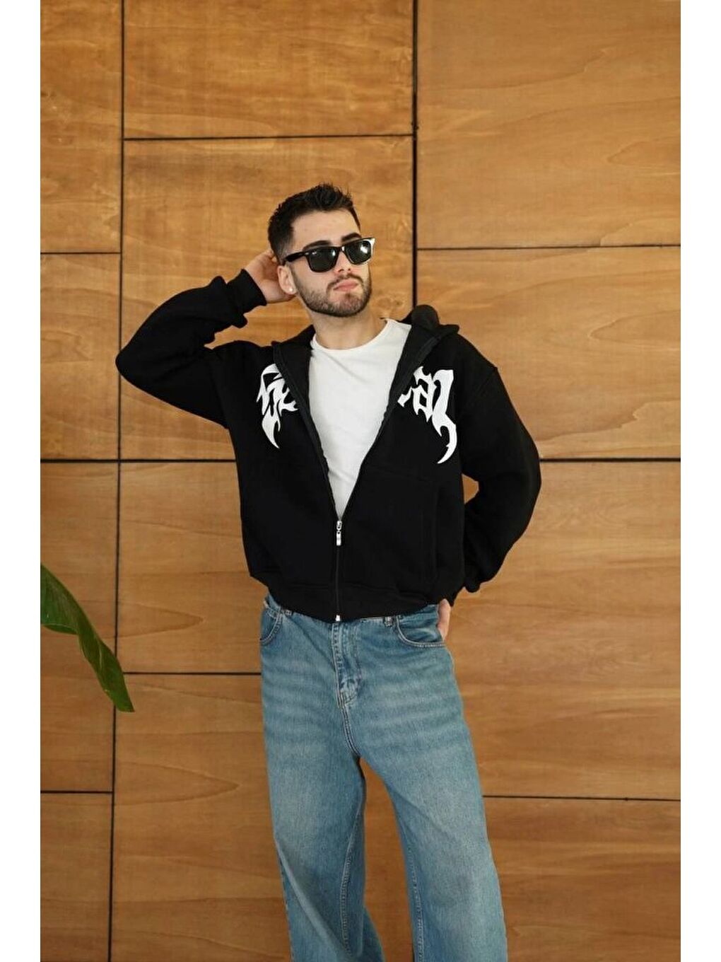 Siyah Erkek Kapüşonlu Sweatshirt Hoodie 3 İplik Şardonlu Pamuklu Kumaş, Önü Baskılı, Fermuarlı Rahat Kalıp
