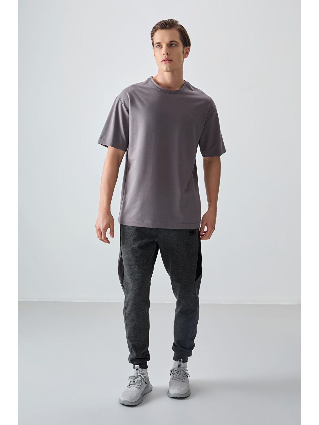 AIR JONES Koyu Gri Pamuklu Kalın Yumuşak Dokulu Oversize Fit Basic Erkek T- Shirt - 88377 - 3