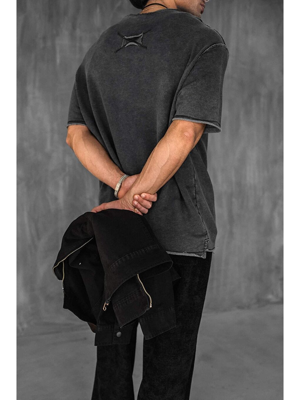 Erkek Oversize Rahat Kesim Yıkamalı Tişört Siyah-1