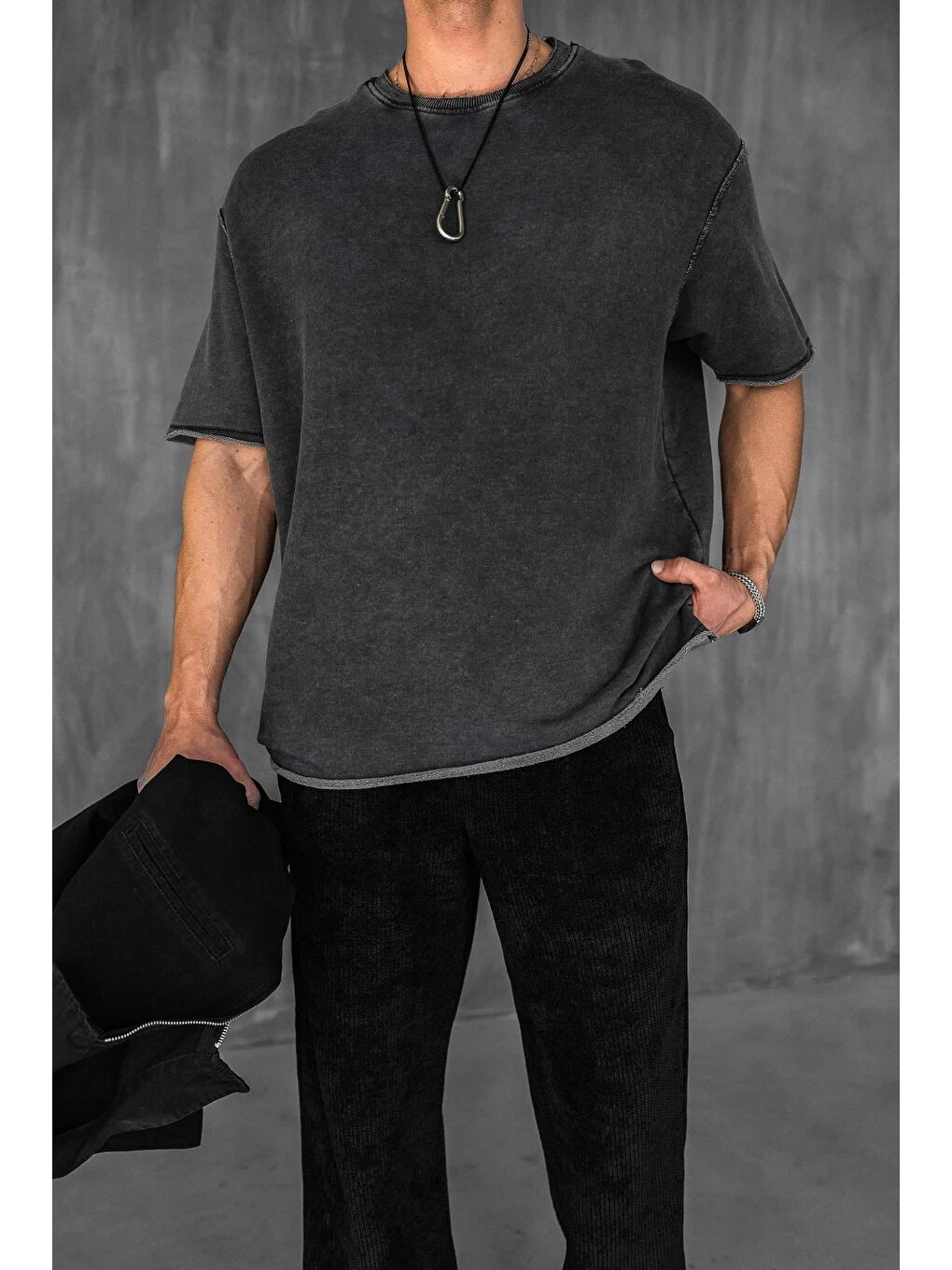 Erkek Oversize Rahat Kesim Yıkamalı Tişört Siyah-2