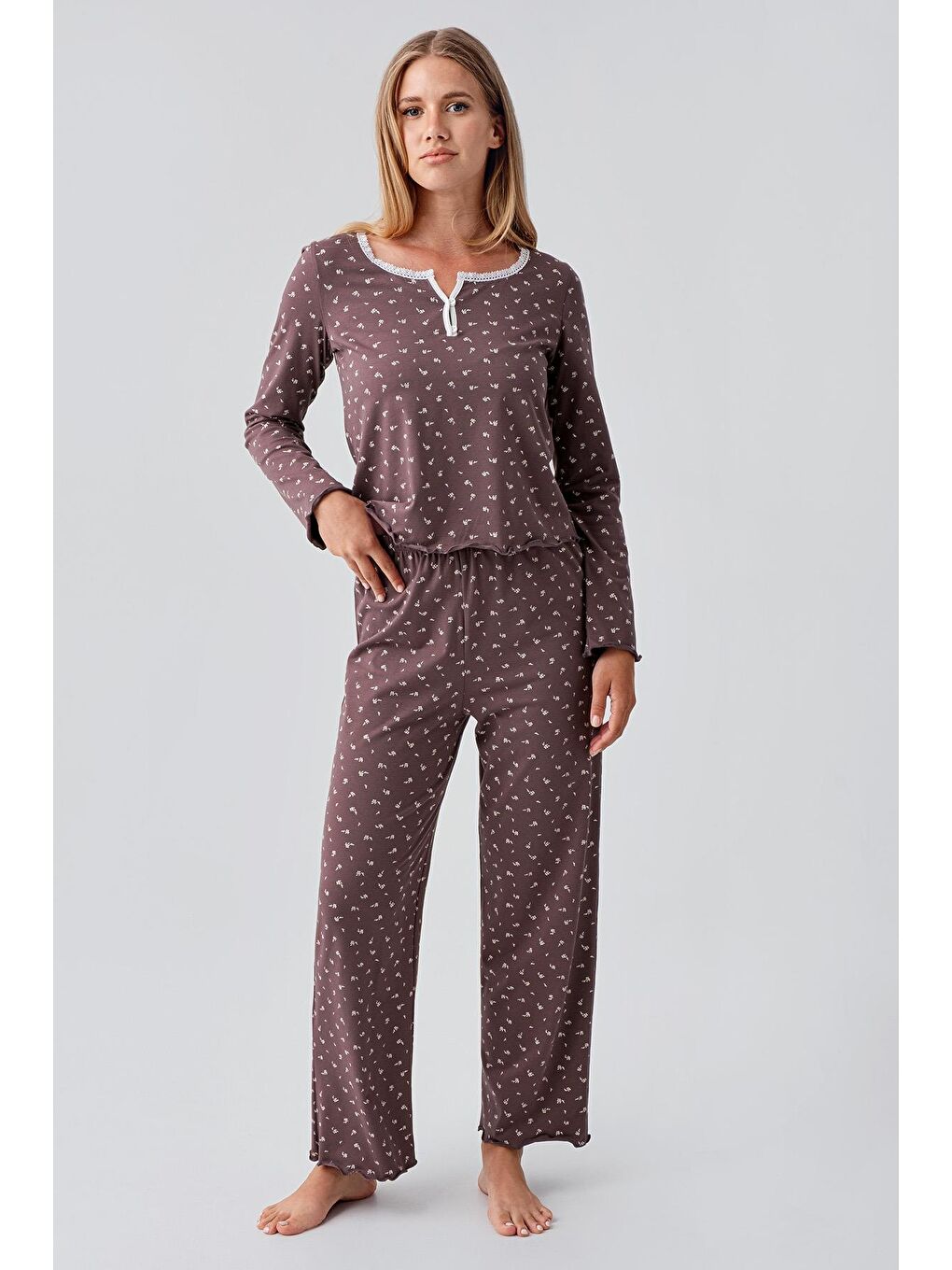 Kahverengi Uzun Kollu Desenli Düğmeli Esnek Pamuklu Pijama Takım 18202-1