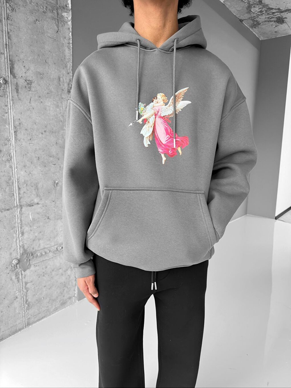 Erkek Oversize 'Hero Angel' Baskılı Sweatshirt Gri-1