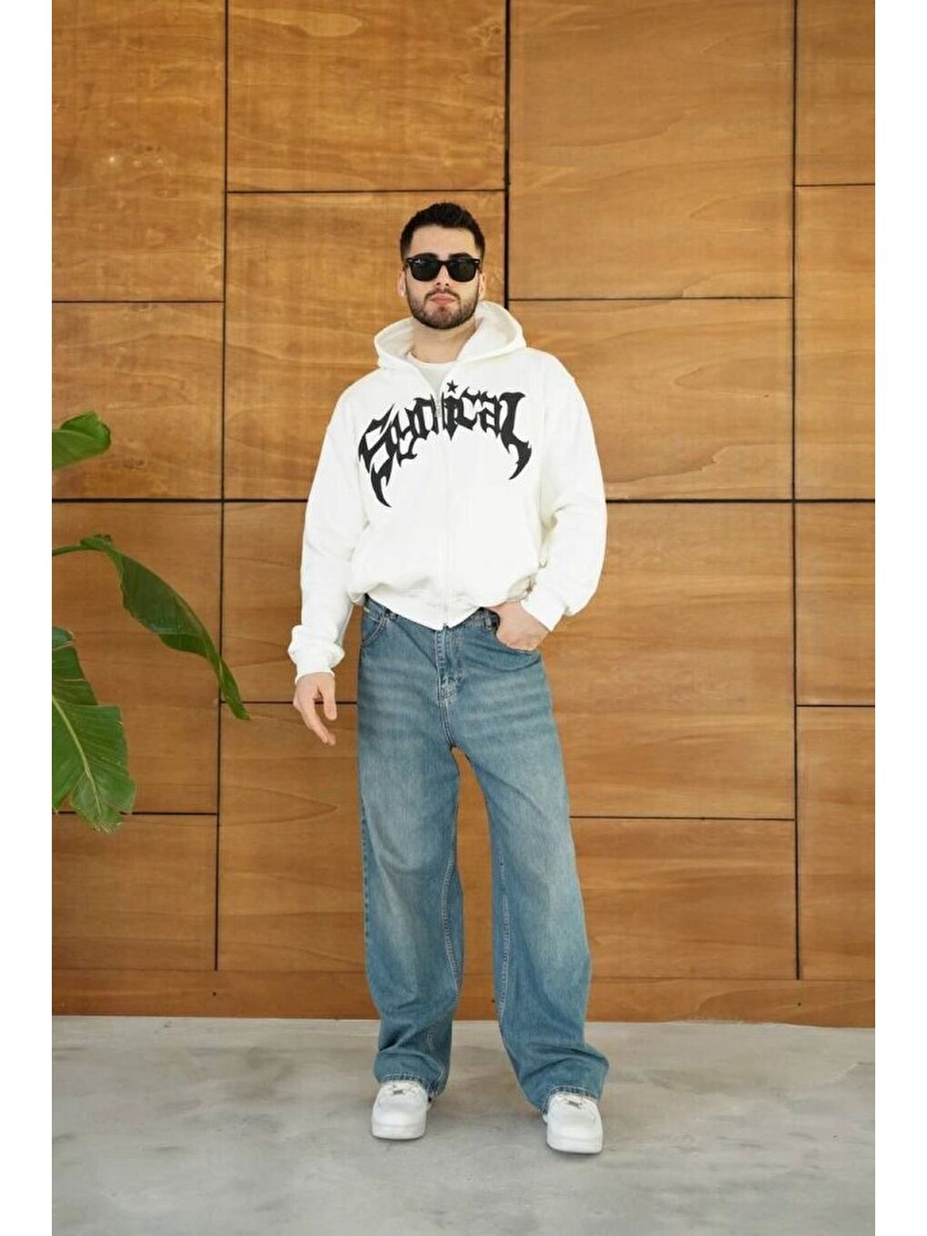 Siyah Erkek Kapüşonlu Sweatshirt Hoodie 3 İplik Şardonlu Pamuklu Kumaş, Önü Baskılı, Fermuarlı Rahat Kalıp-3