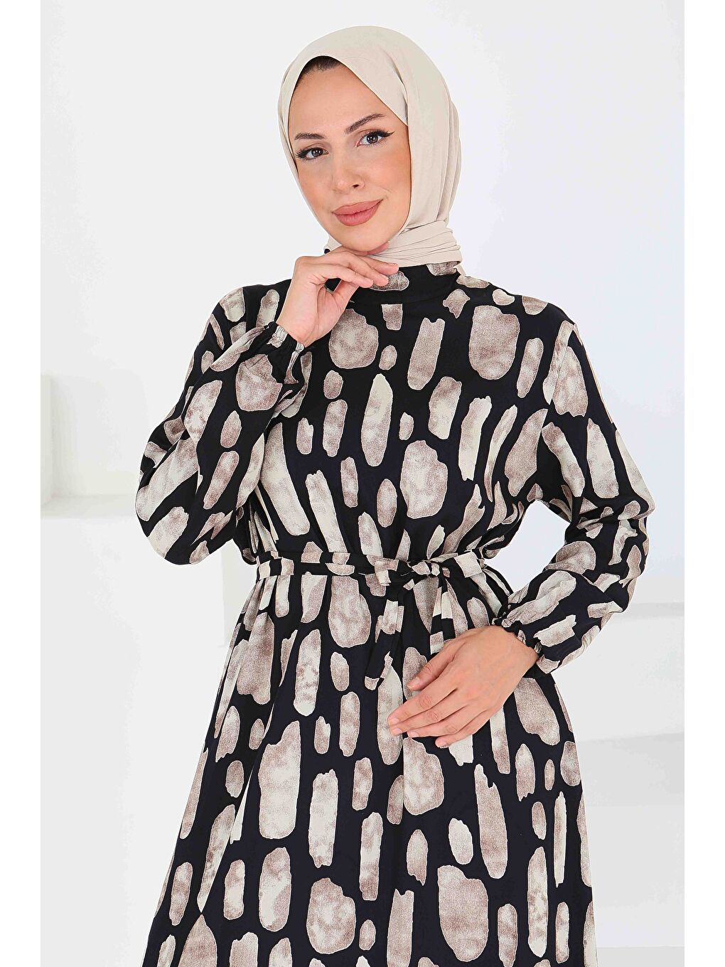 Desenli Kuşaklı Elbise Bej - 27519-4