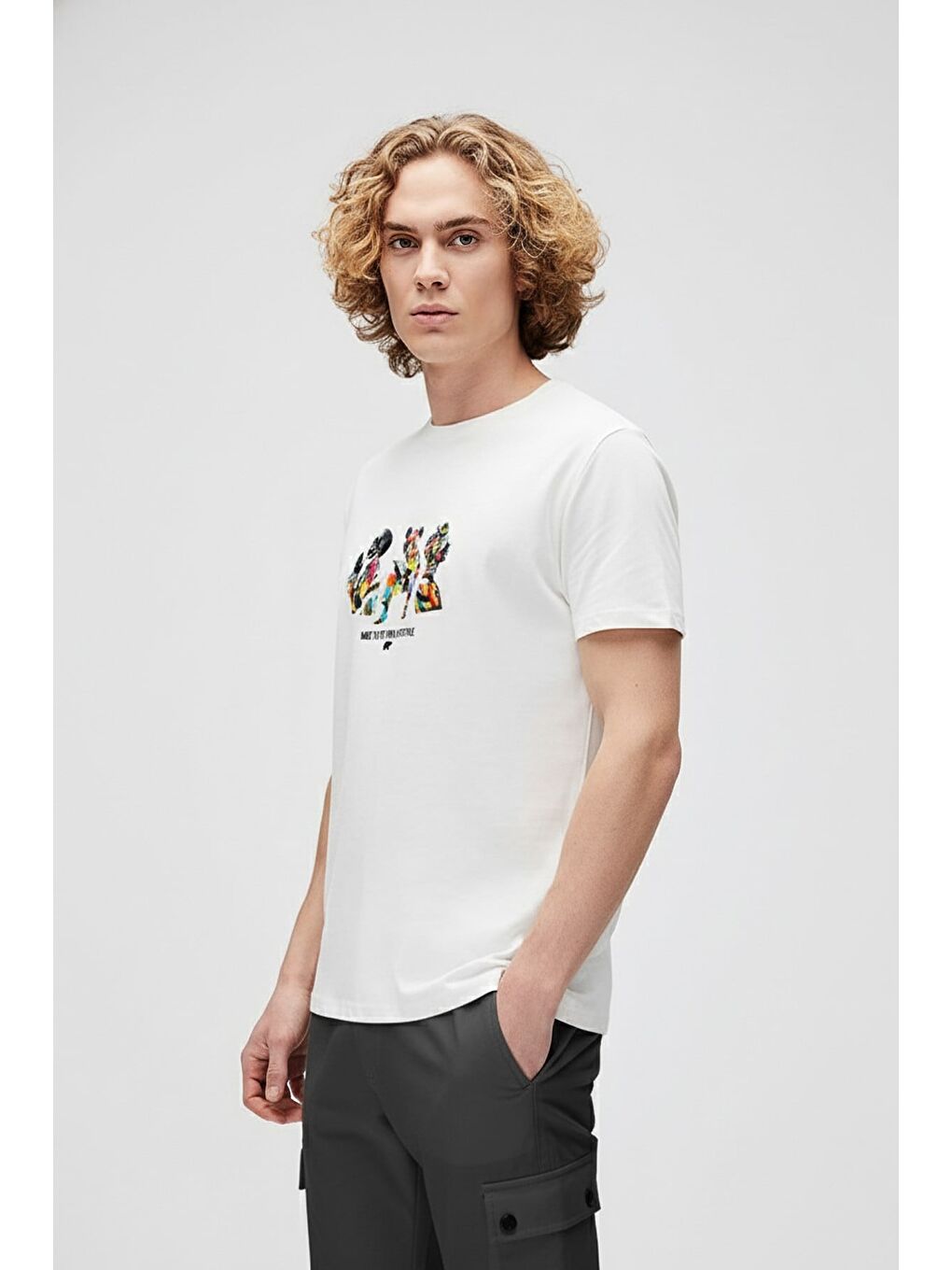 To Fıt Beyaz Erkek Baskılı Tişört-1