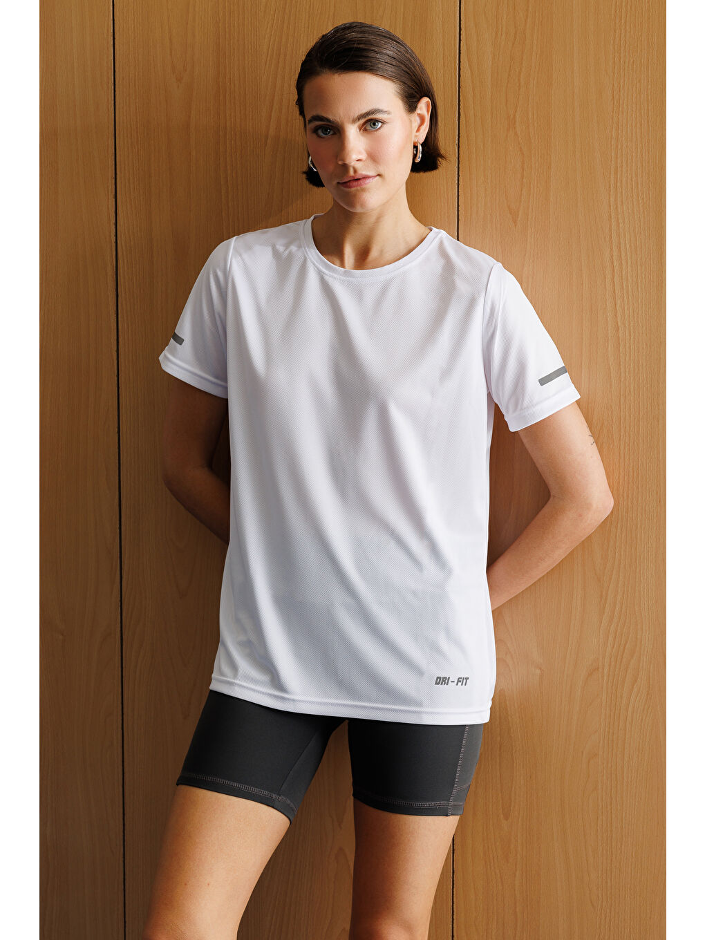 Beyaz Kadın Nem Emici Hızlı Kuruma Atletik Teknik Performans Spor T-shirt DRIFIT-KISAKOL-5