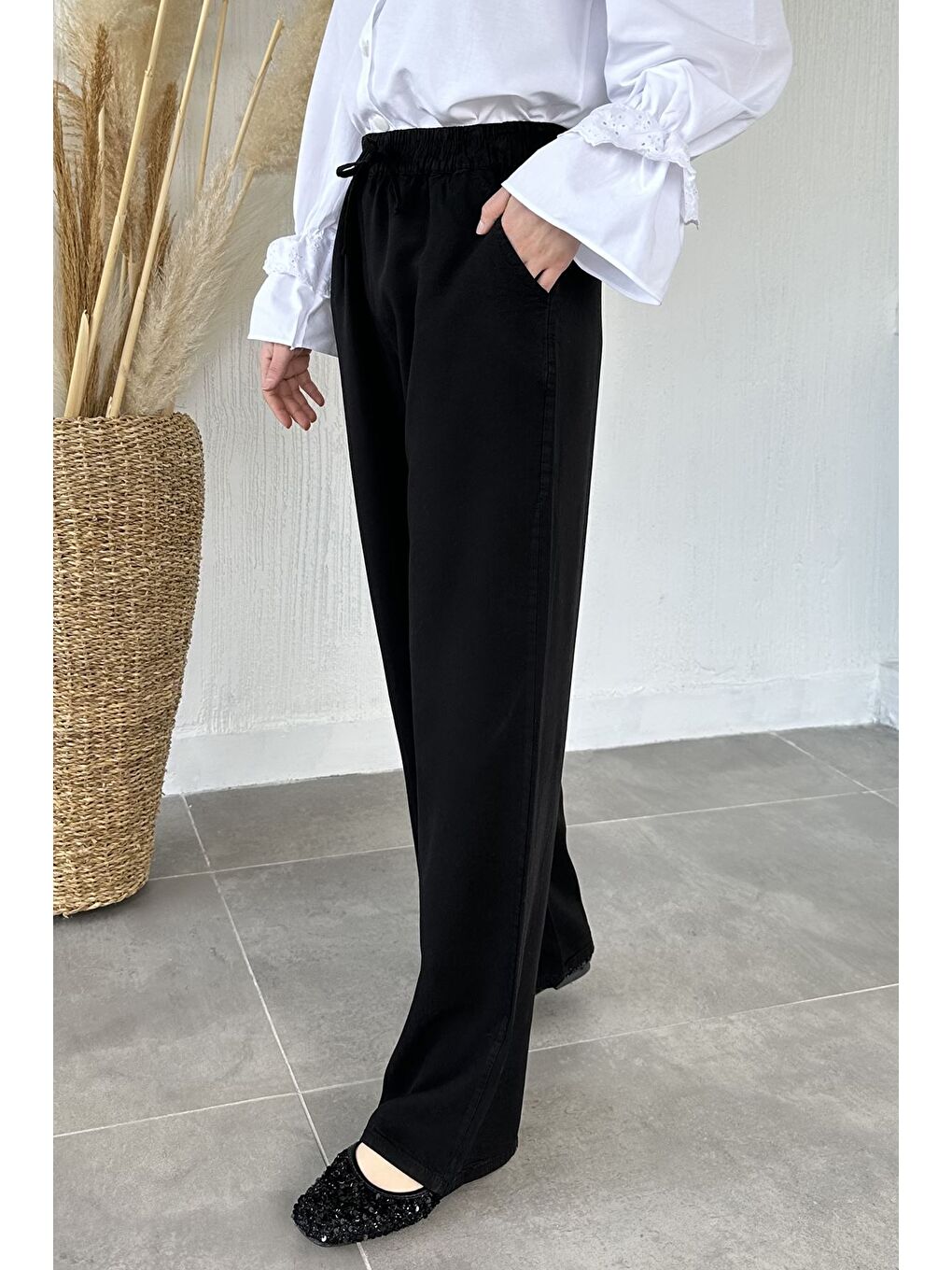 Siyah Bel Lastikli Kumaş Tesettür Pantolon-2