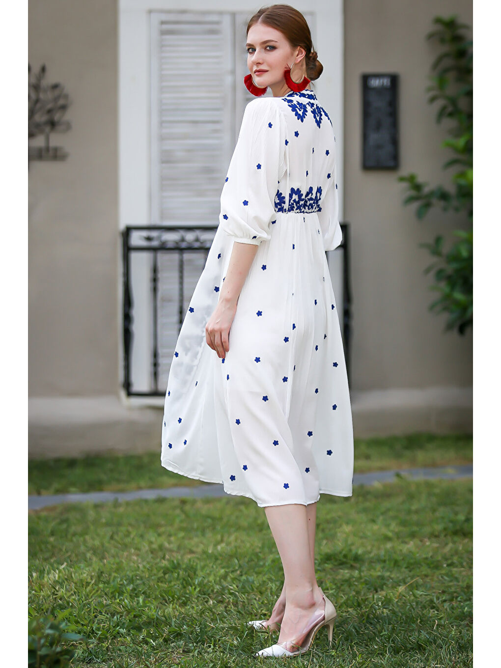 Beyaz Bohem Nakışlı Dokuma Elbise-1