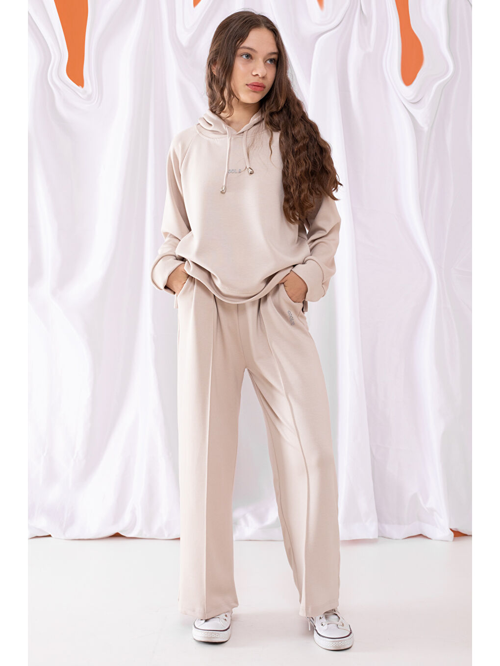 Ekru Krem Cool Yazılı Kapüşonlu Geniş Paça Kız Çocuk Eşofman Takımı 19535