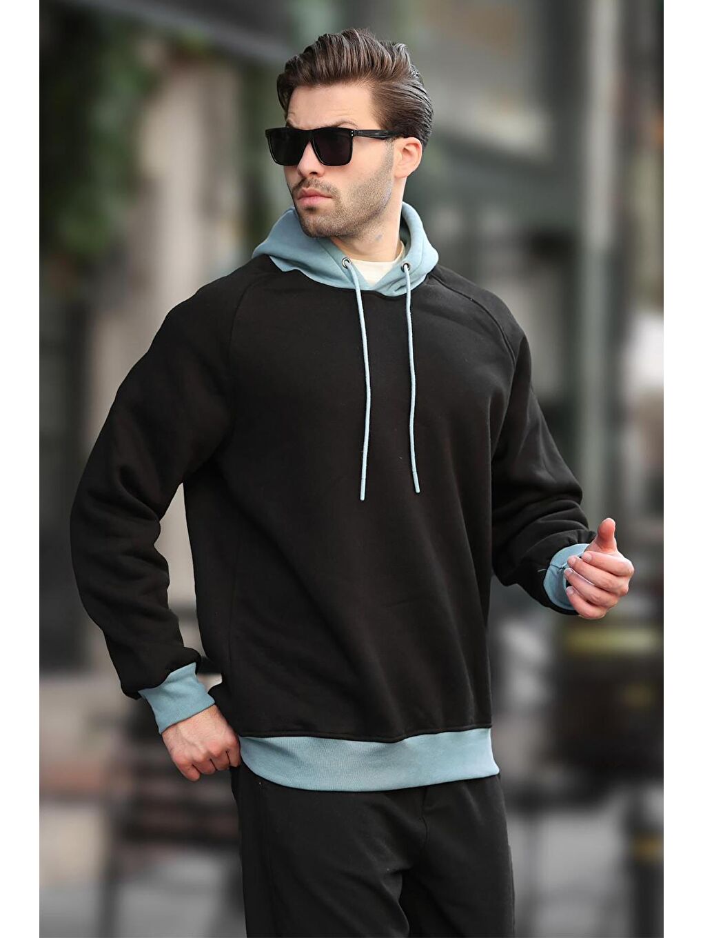 Siyah Renk Bloklu Kapüşonlu Sweatshirt 7073