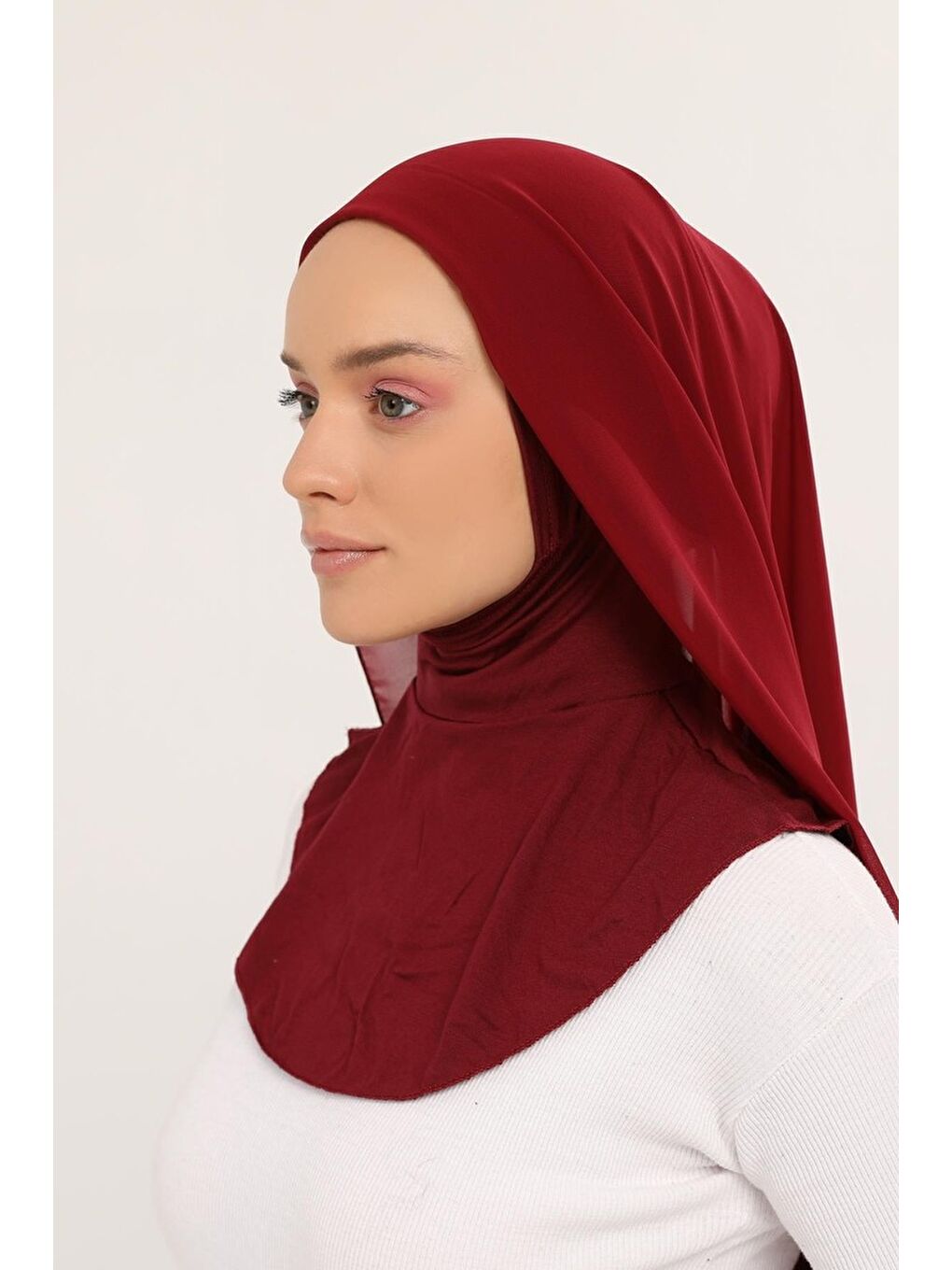 Bordo Hazır Pratik Lüks Boyunluklu Boneli Şifon Şal