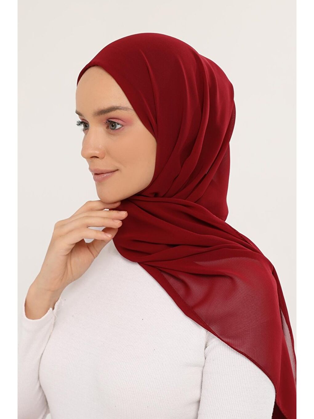 Bordo Hazır Pratik Lüks Boyunluklu Boneli Şifon Şal-2