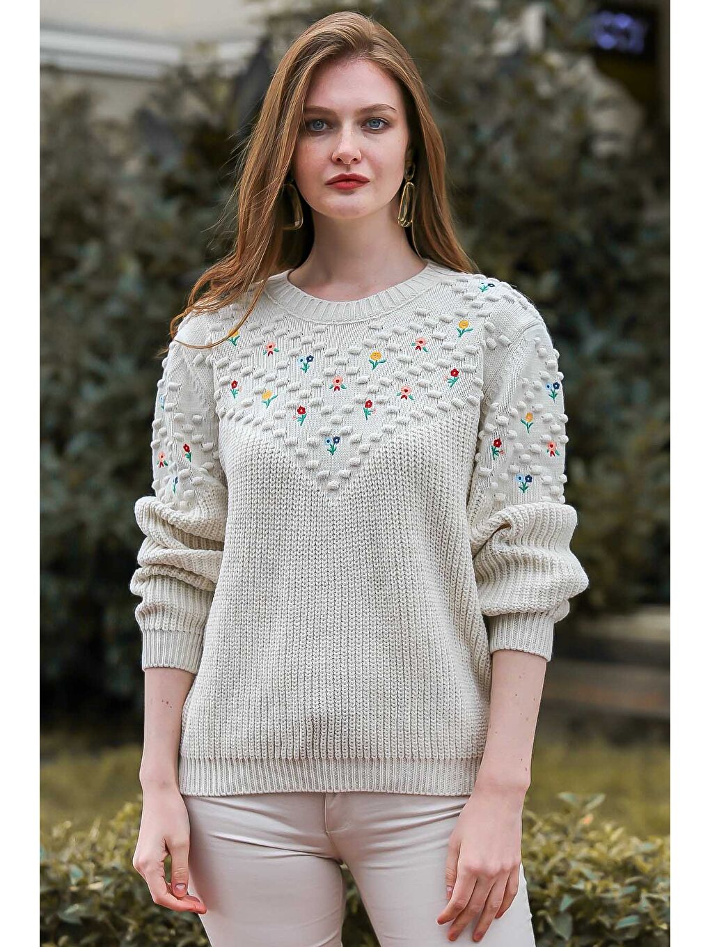 Bej Kadın Taş Retro Robası Nakışlı Triko Kazak M10010800KZ99437-2