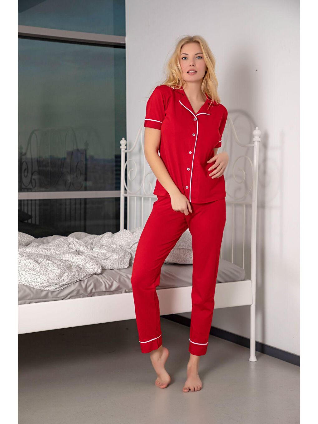Kırmızı Kısa Kollu Pamuklu Düğmeli Biyeli Pijama Takım-1