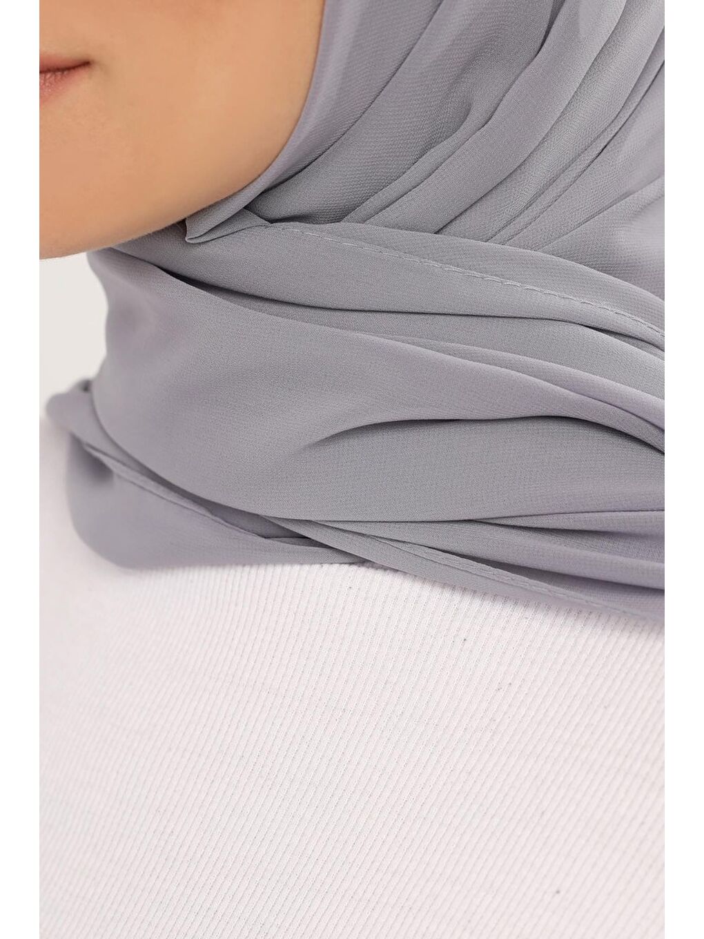 Gri Hazır Pratik Lüks Boyunluklu Boneli Şifon Şal-3