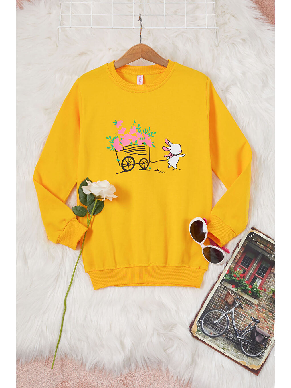 Pembe Life Kids Club Sarı Çiçekli Tavşan Baskılı Kız Çocuk Sweatshirt 17277