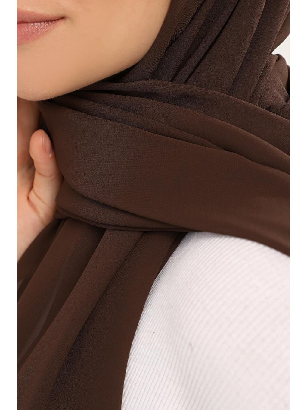 Kahverengi Hazır Pratik Lüks Boyunluklu Boneli Şifon Şal-4