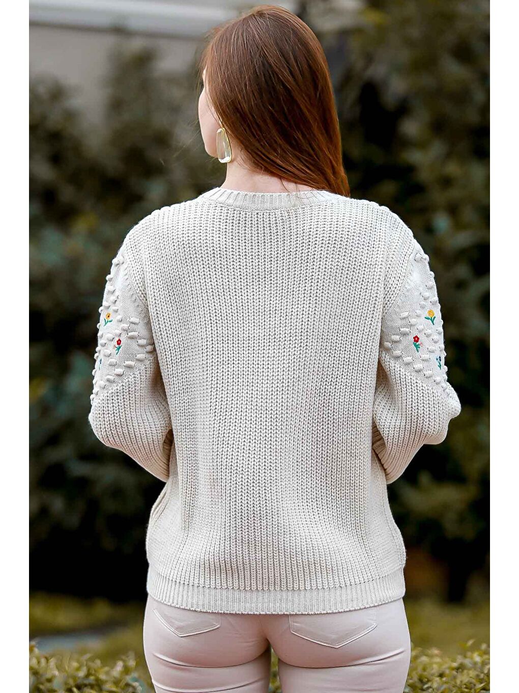 Bej Kadın Taş Retro Robası Nakışlı Triko Kazak M10010800KZ99437-4