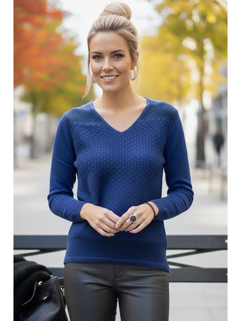 Saks Mavisi V Yaka Uzun Kol İnce Casual Ajur Örgü Triko Kazak 65 60-5