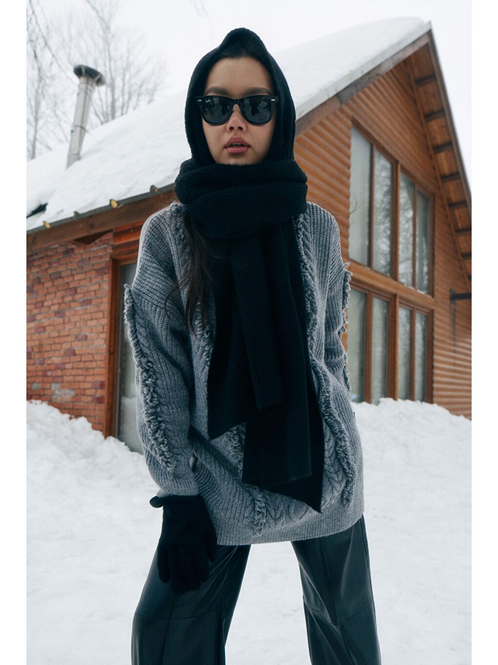 Püskül Detaylı Örme Kazak Gri-3