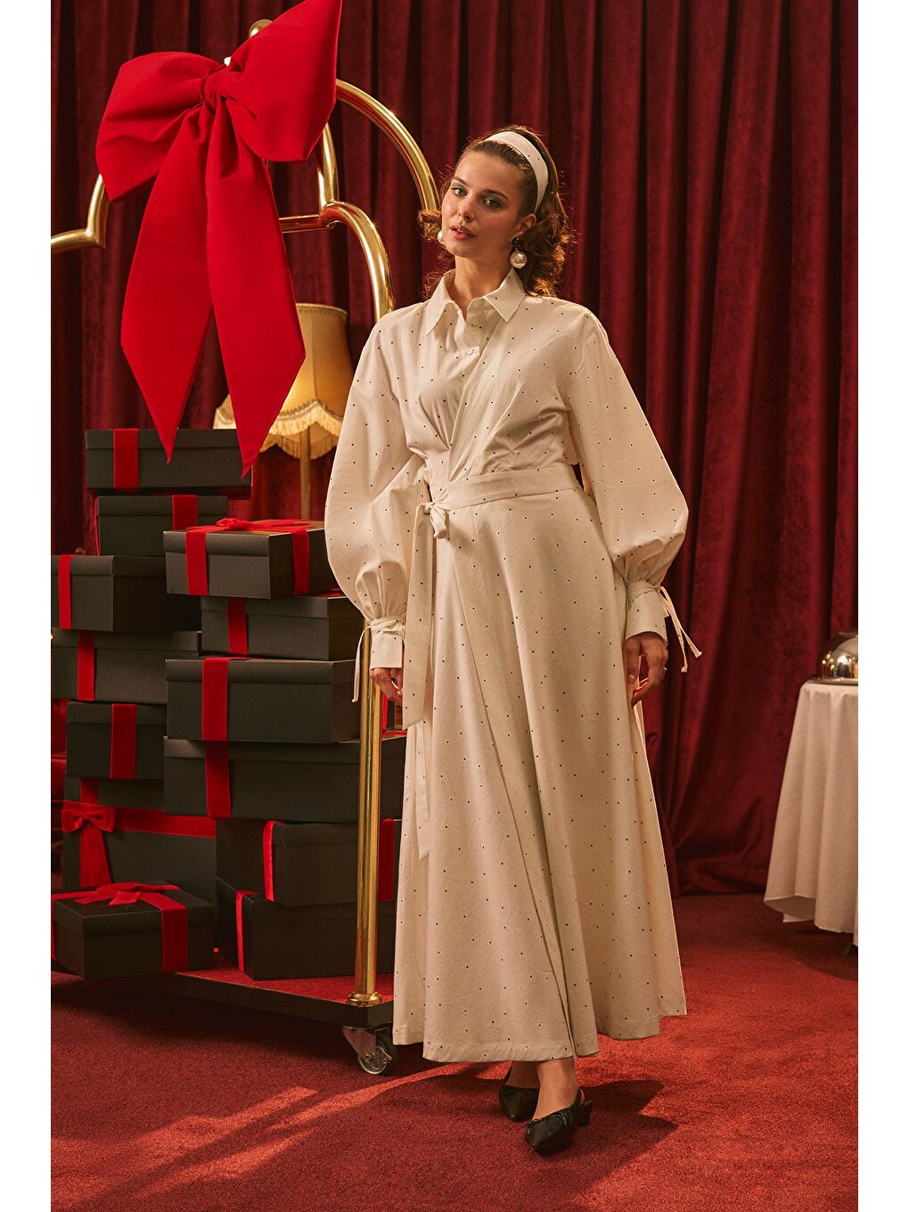 Beyaz Enya Pileli Gömlek Elbise Puantiye