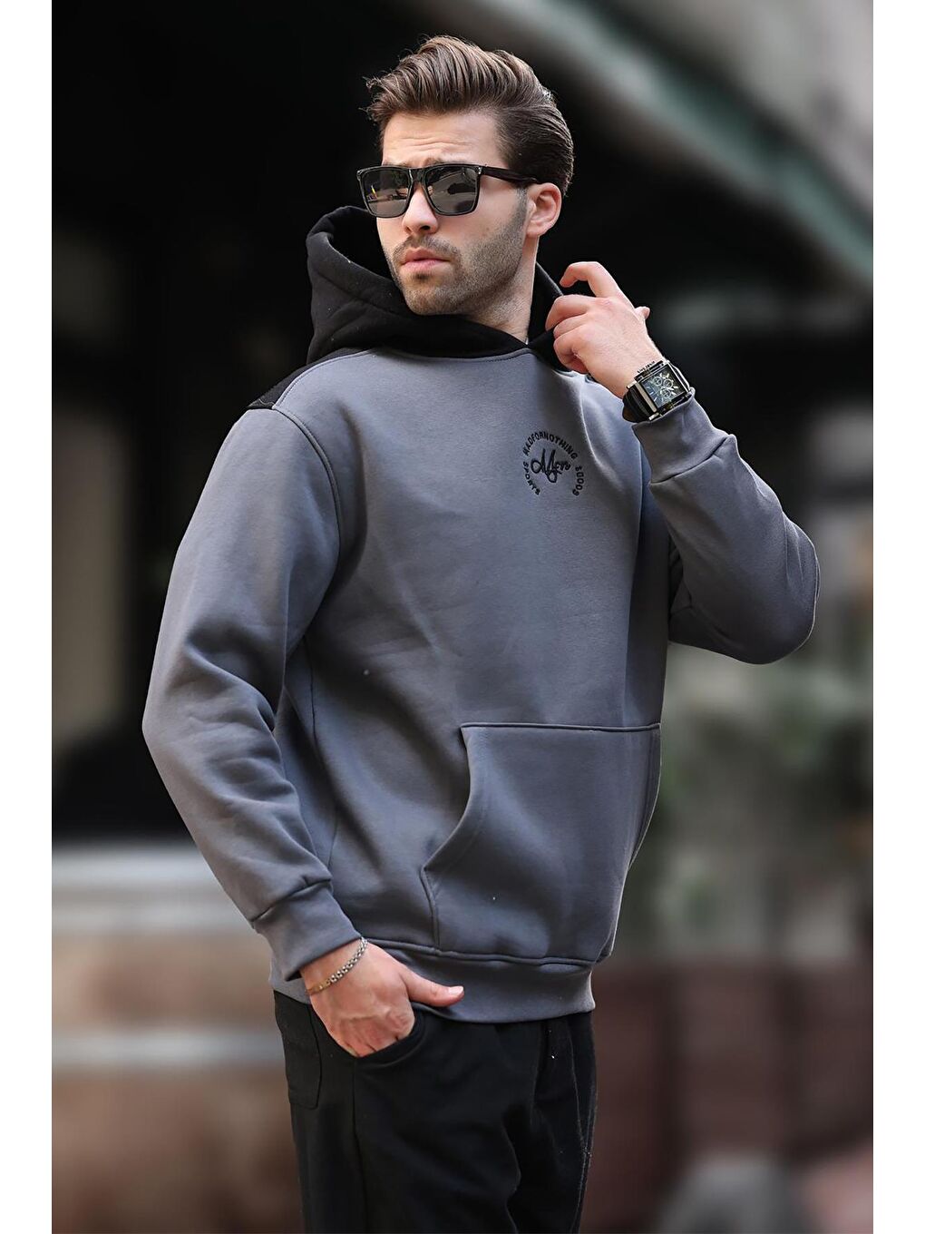 Gri Füme Kapüşonlu Renk Bloklu Nakış Detaylı Erkek Sweatshirt 7088