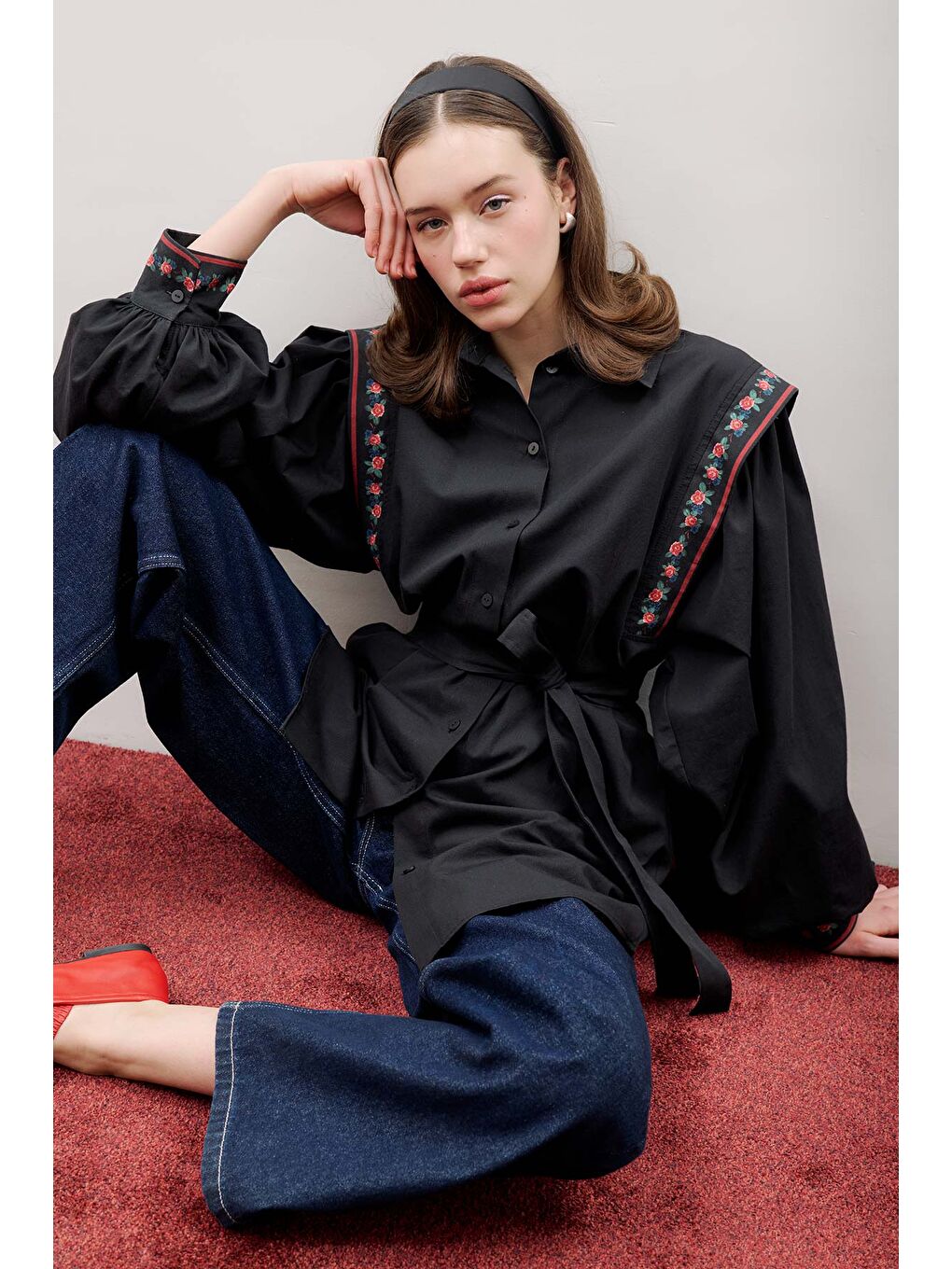 Siyah Nora Tasarım Gömlek Desenli-2