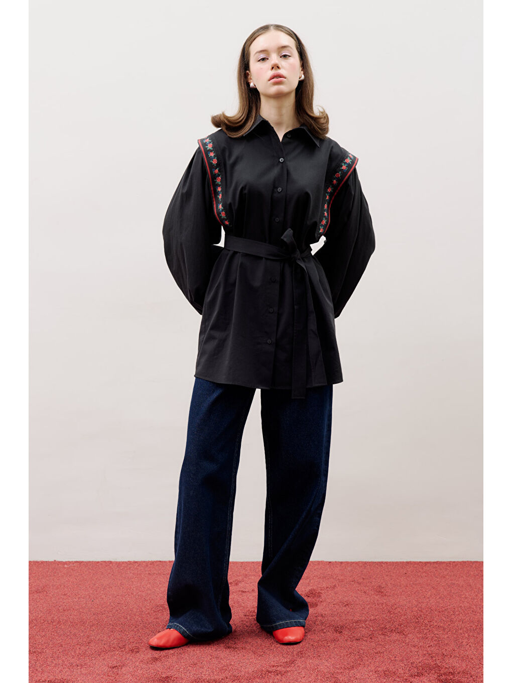 Siyah Nora Tasarım Gömlek Desenli-3