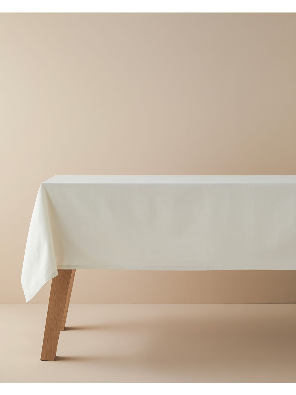 Gri Shimmer Masa Örtüsü 150x240 cm Silver