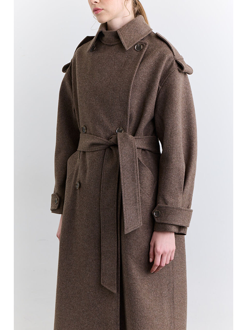 Bej Kruvaze Geniş Yaka Palto Vizon