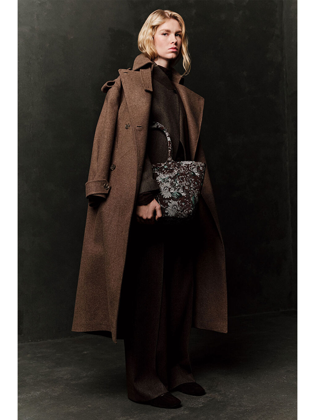 Bej Kruvaze Geniş Yaka Palto Vizon-5