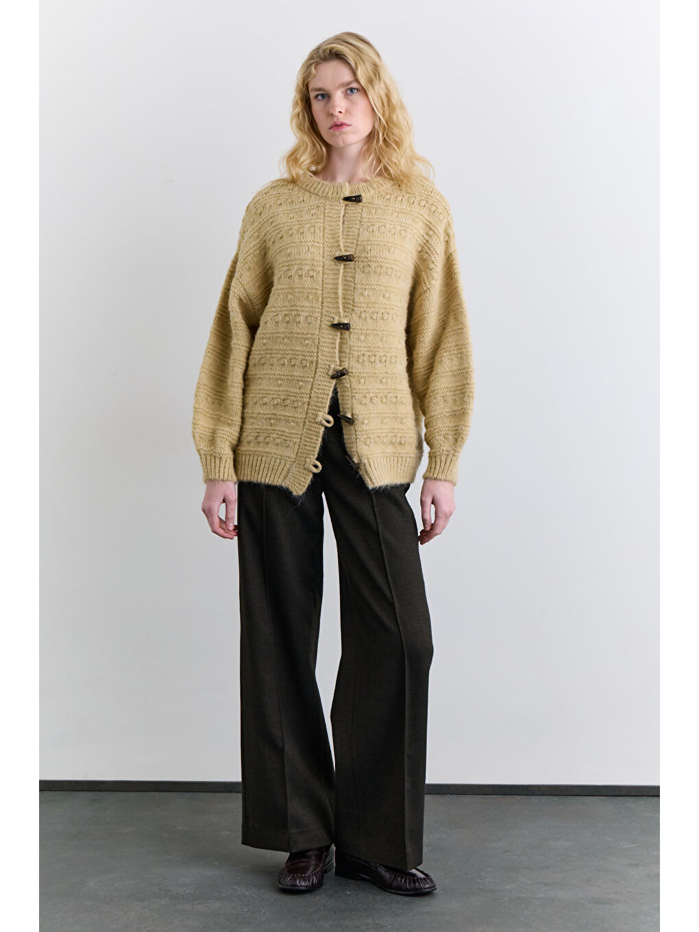 Sarı Geniş Düğmeli Triko Hırka Safran-4