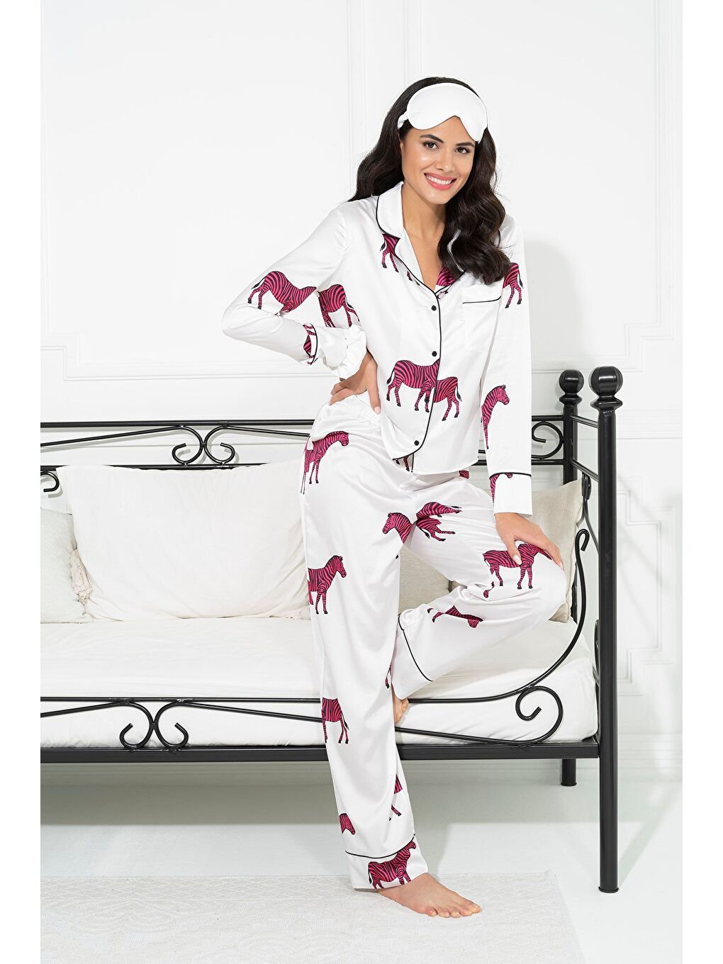 6'Lı Zebra Desen Ekru Saten Pijama Takımı-5