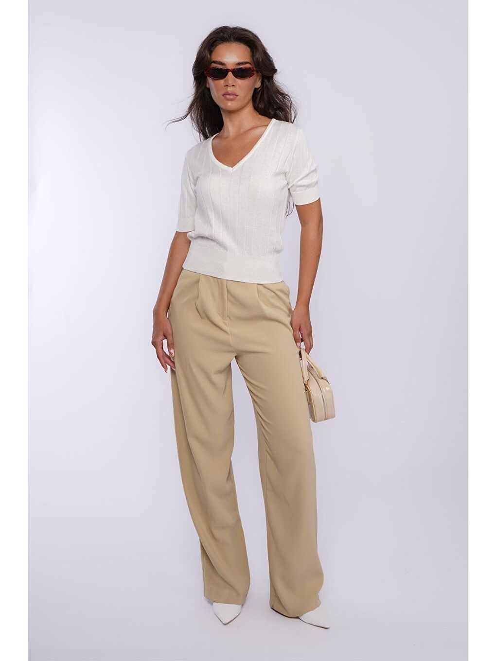 Ekru V Yaka Örgülü Kadın Triko Tişört Mg2369-1