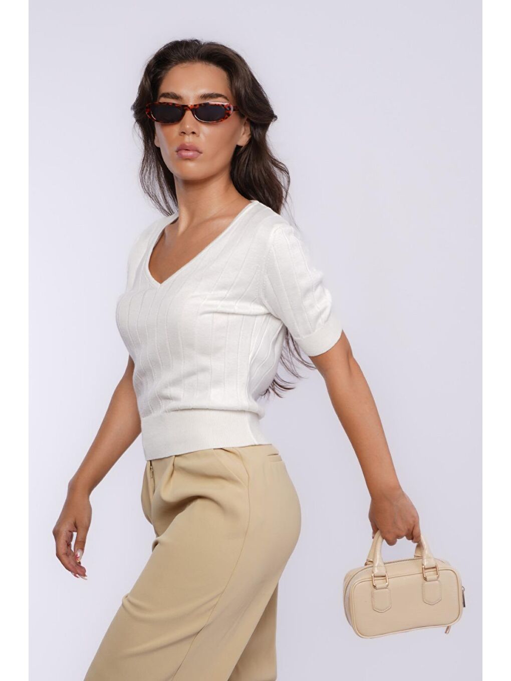Ekru V Yaka Örgülü Kadın Triko Tişört Mg2369-2