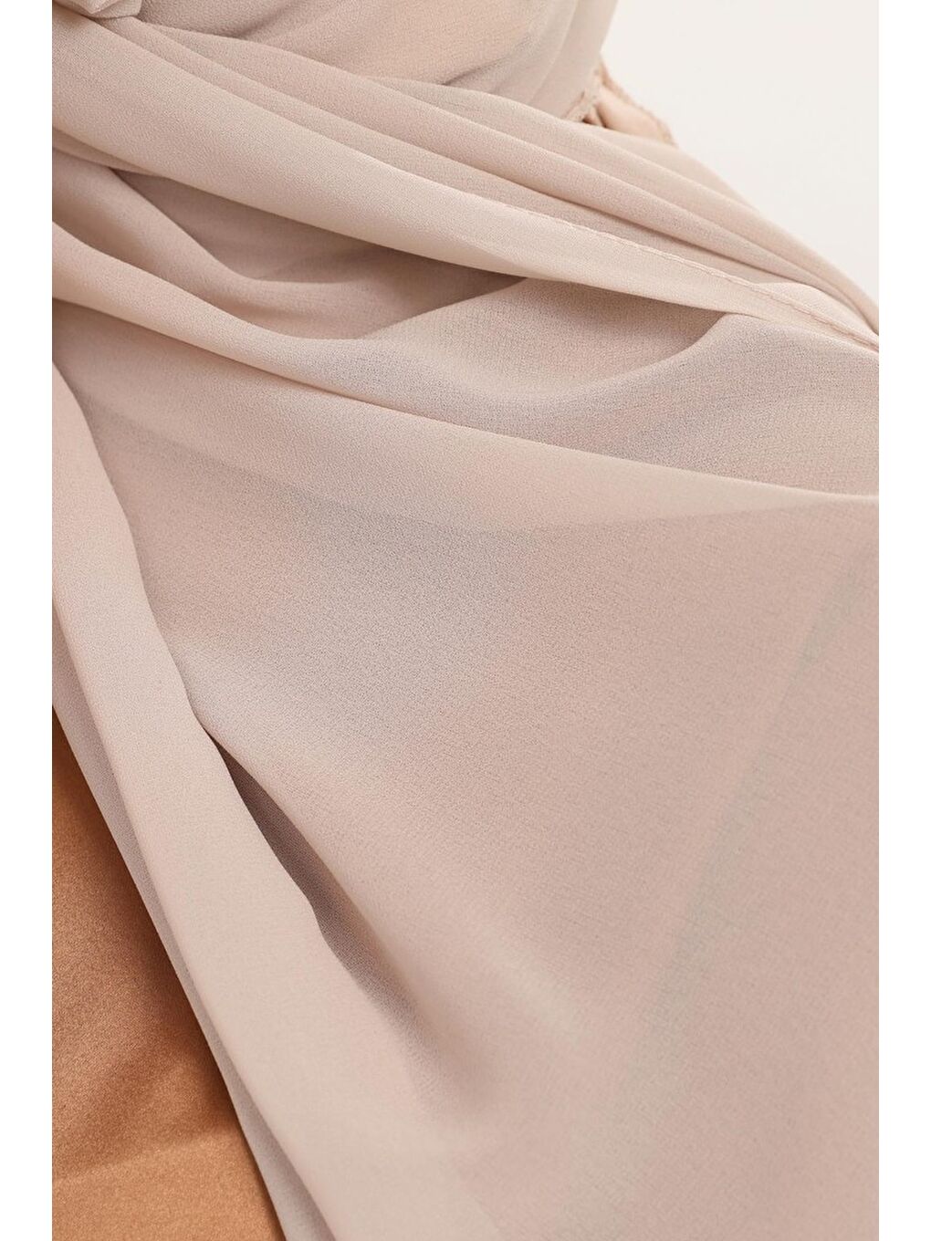 Bej Hazır Pratik Lüks Boyunluklu Boneli Şifon Şal-4