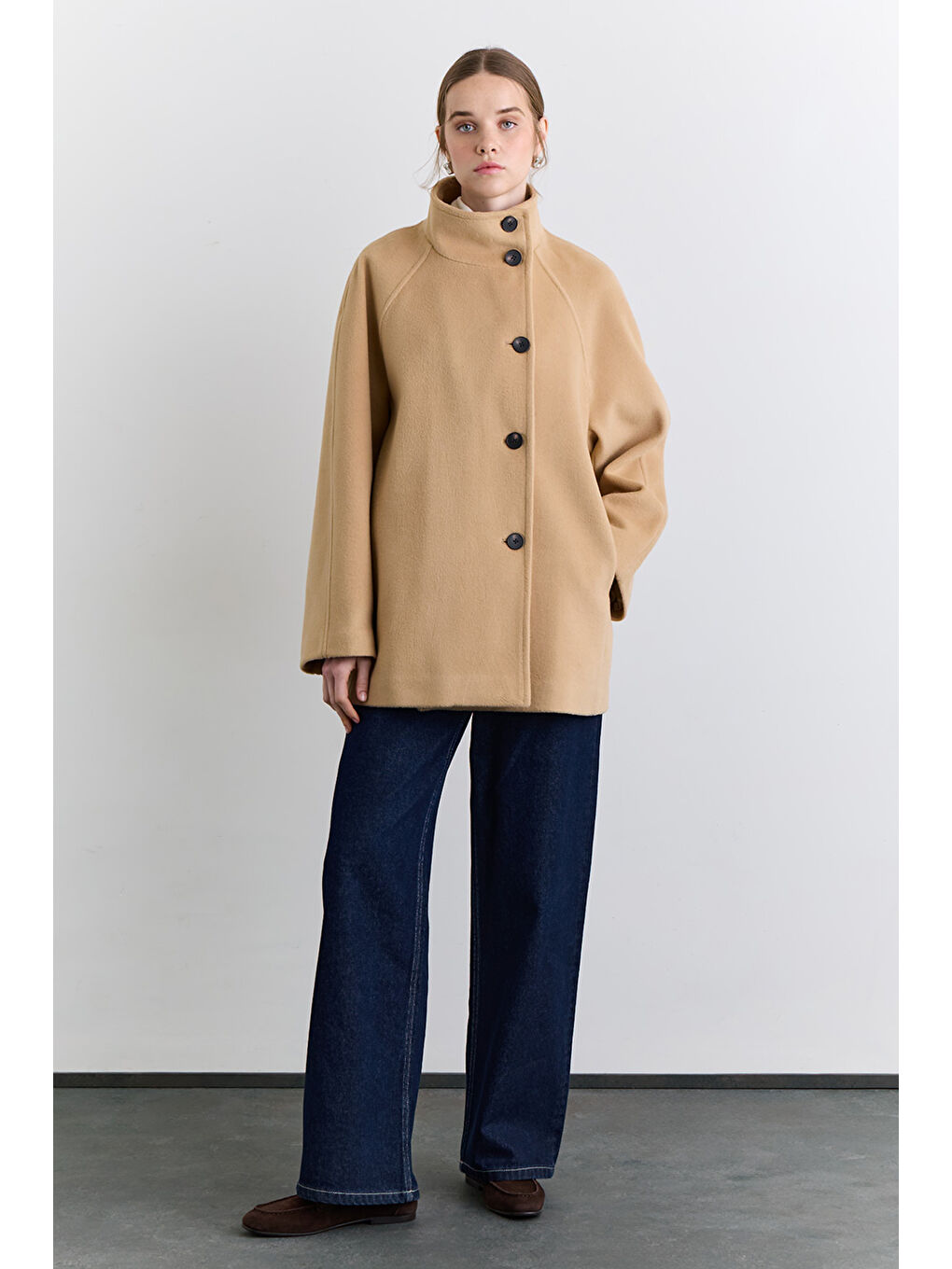 Kahverengi Yüksek Yaka Kruvaze Kaban Camel-2