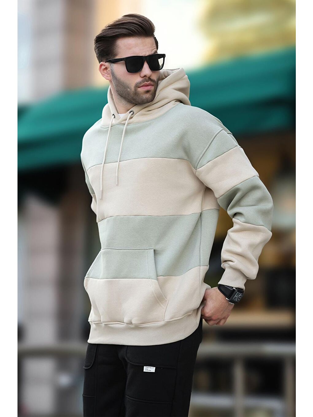 Bej Kapüşonlu Renk Bloklu Cep Detaylı Erkek Sweatshirt 7044