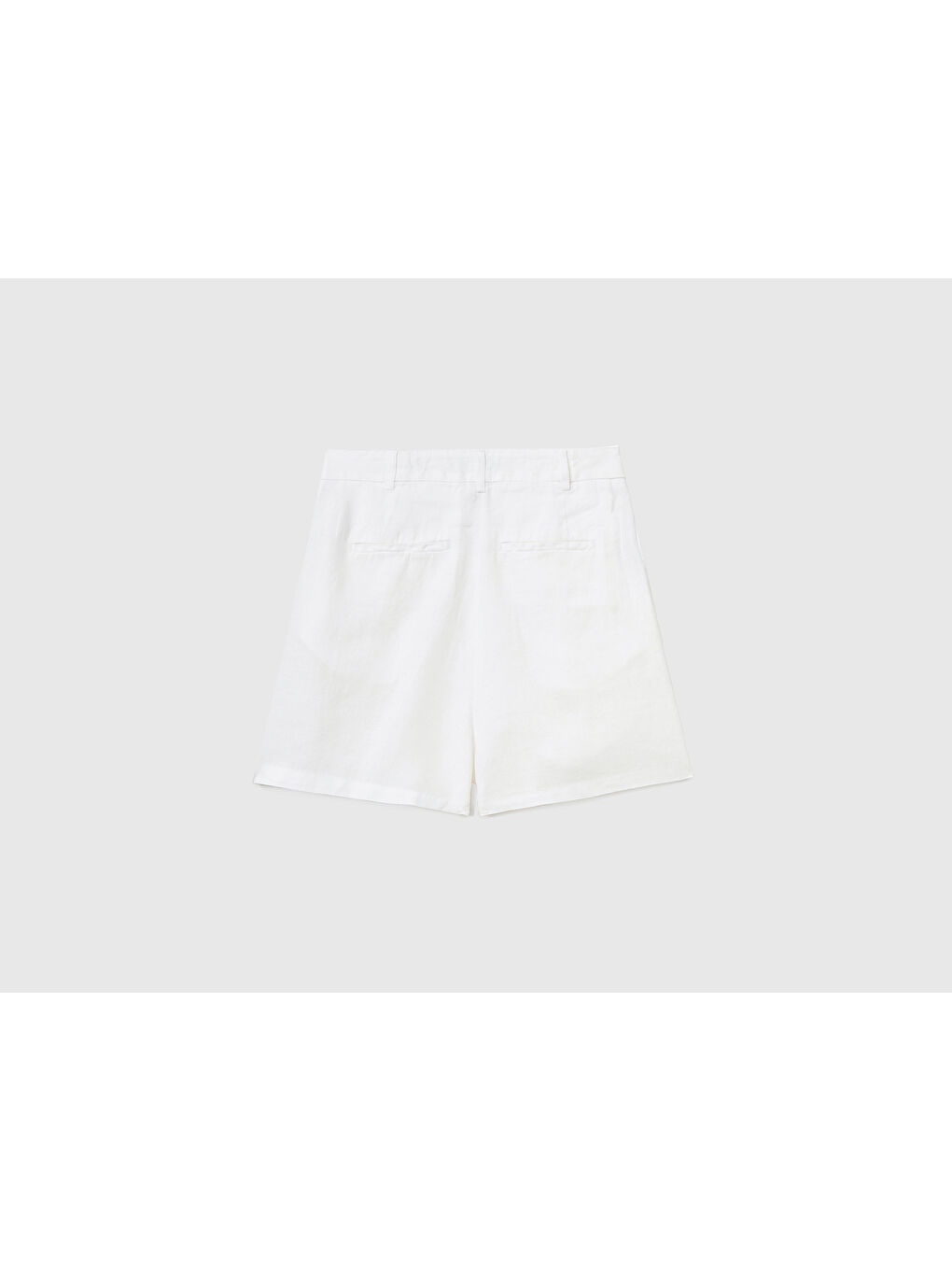 Kadın Beyaz %100 Keten Bermuda Şort-3