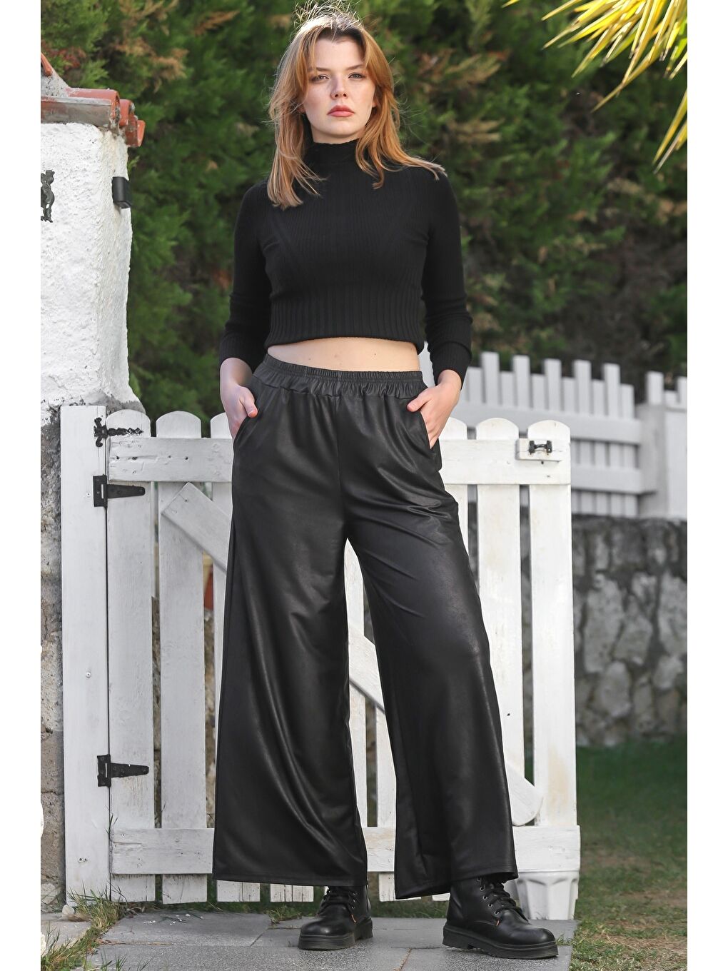 Siyah Cepli Lastikli Bel Geniş Paça Casual Suni Deri Örme Pantolon 98 65