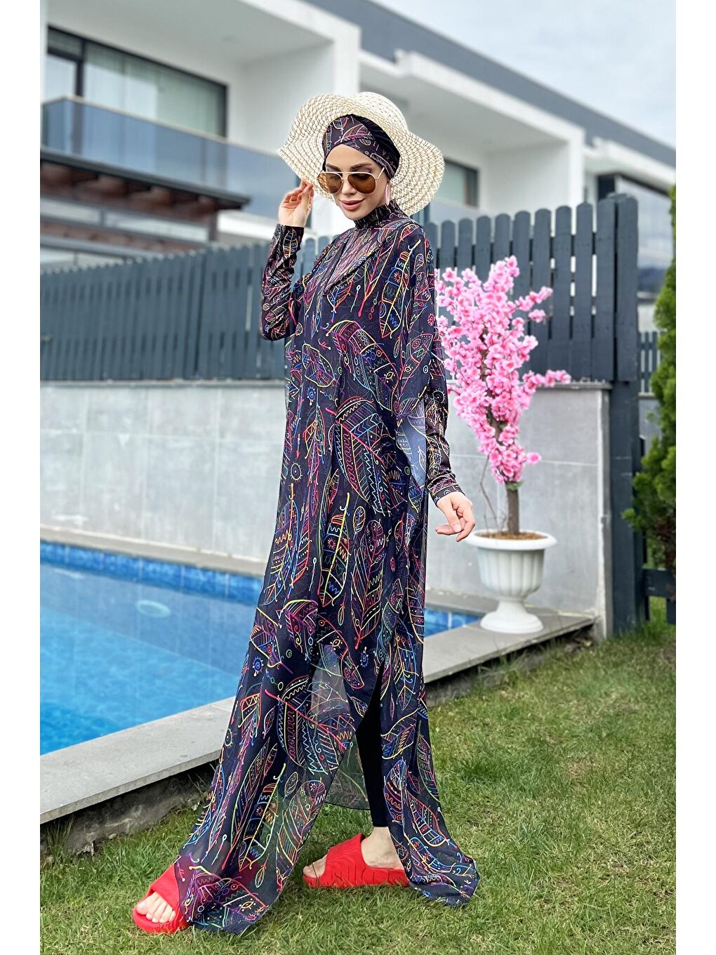 Siyah Tesettür Mayo Üzerine Desenli Tek Kaftan Pareo Renkli Yaprak Tema 430-303 Zeynep-2