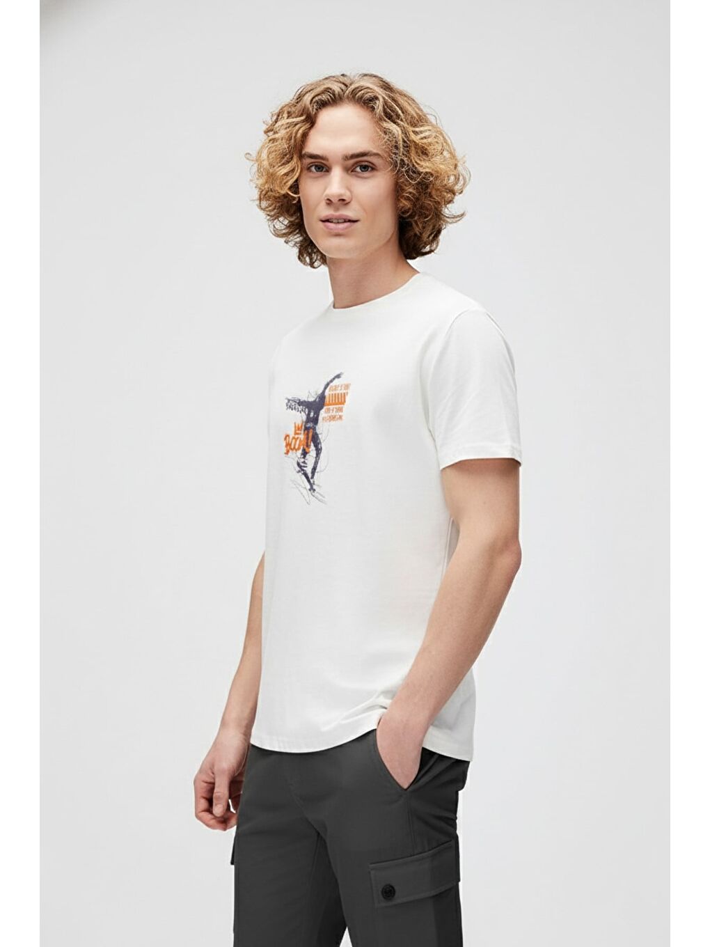 Boom Beyaz Erkek Baskılı Tişört-1