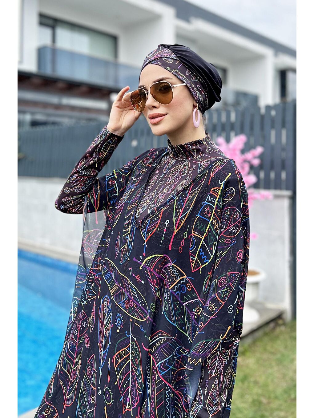 Siyah Tesettür Mayo Üzerine Desenli Tek Kaftan Pareo Renkli Yaprak Tema 430-303 Zeynep-4
