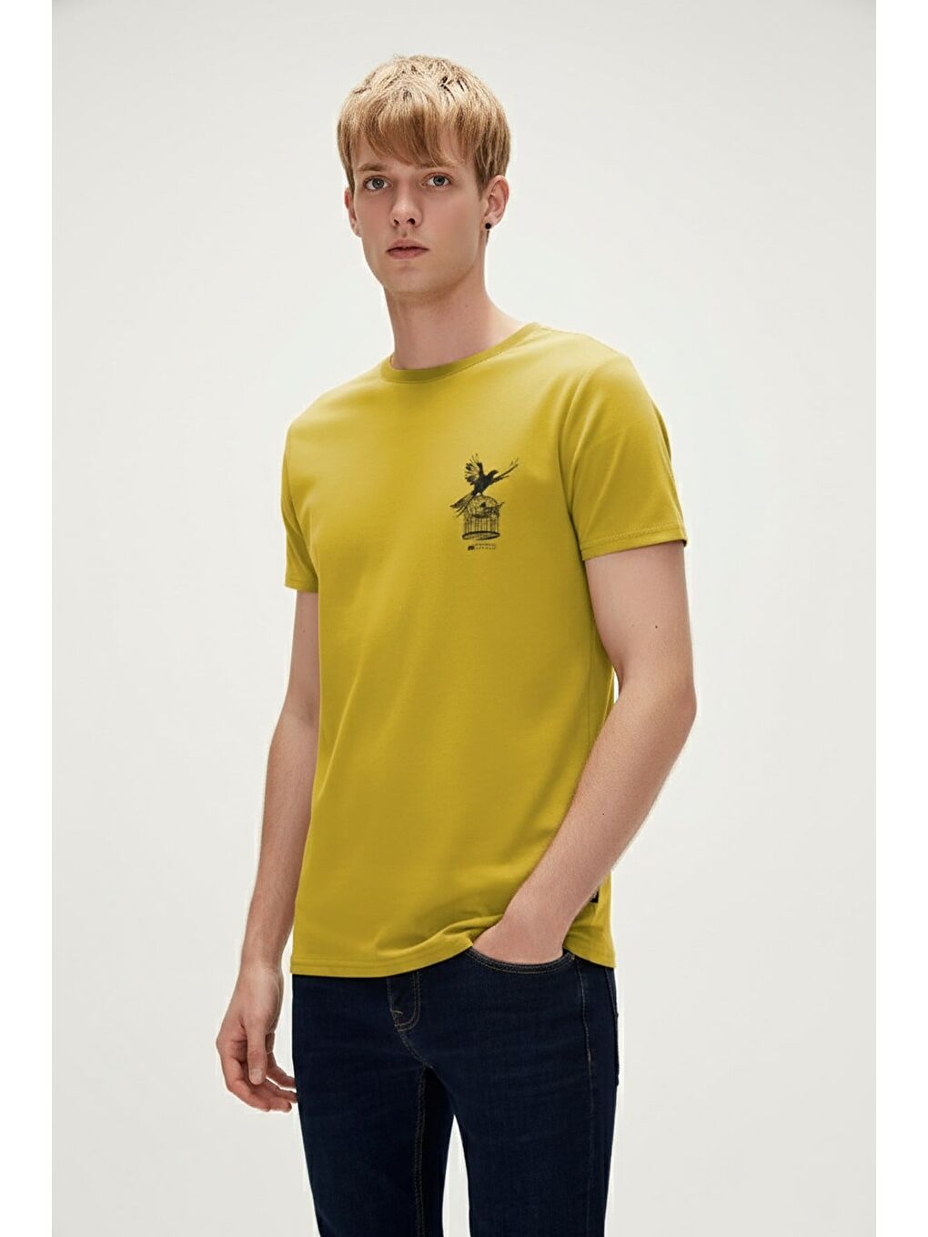 Fish Dream Sarı Erkek Baskılı Tişört-1