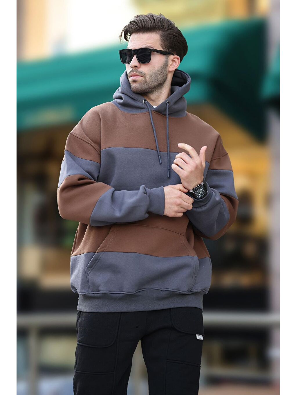 Gri Füme Kapüşonlu Renk Bloklu Cep Detaylı Erkek Sweatshirt 7044-2