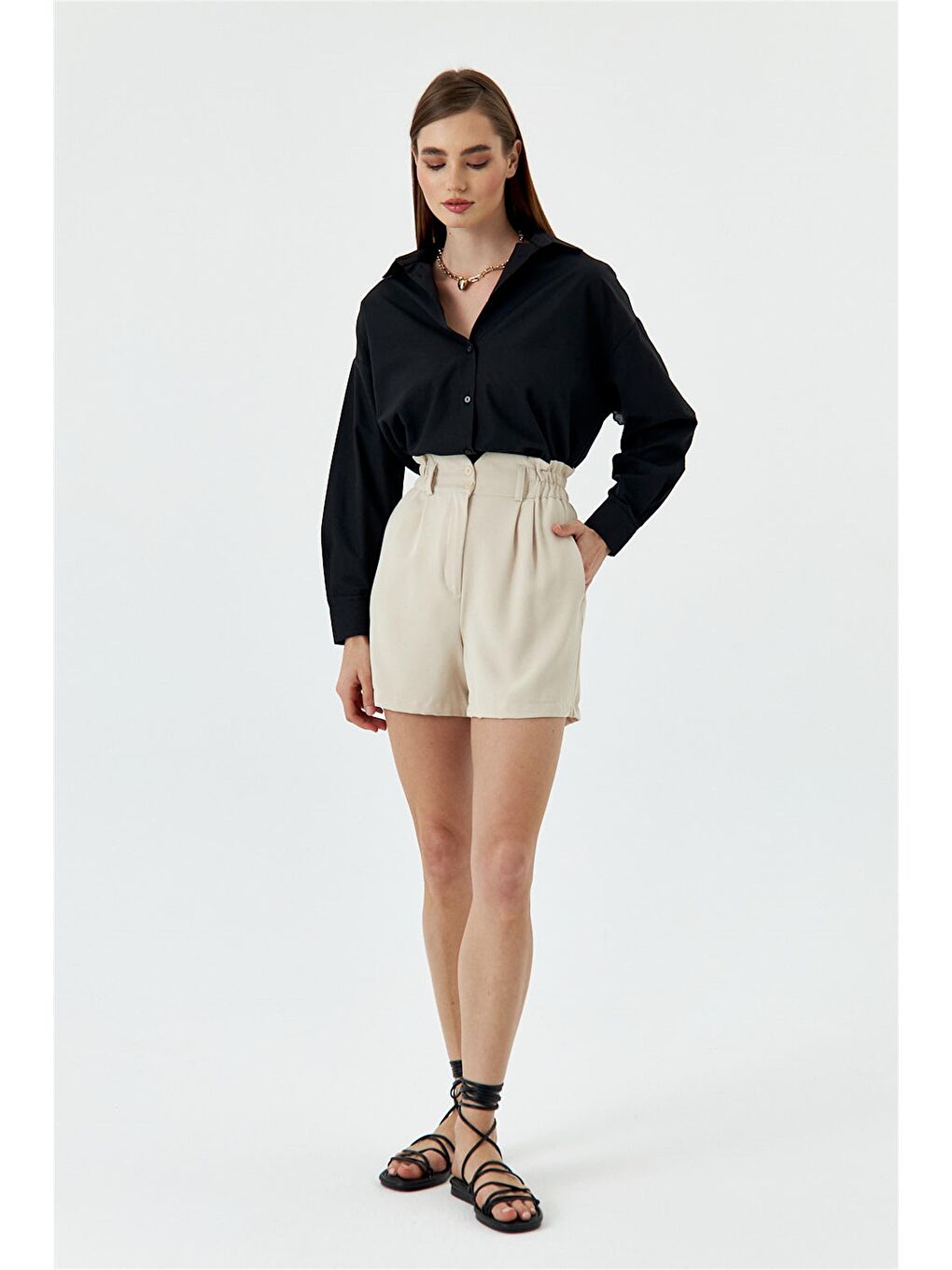 Bermuda Bej Kadın Şort