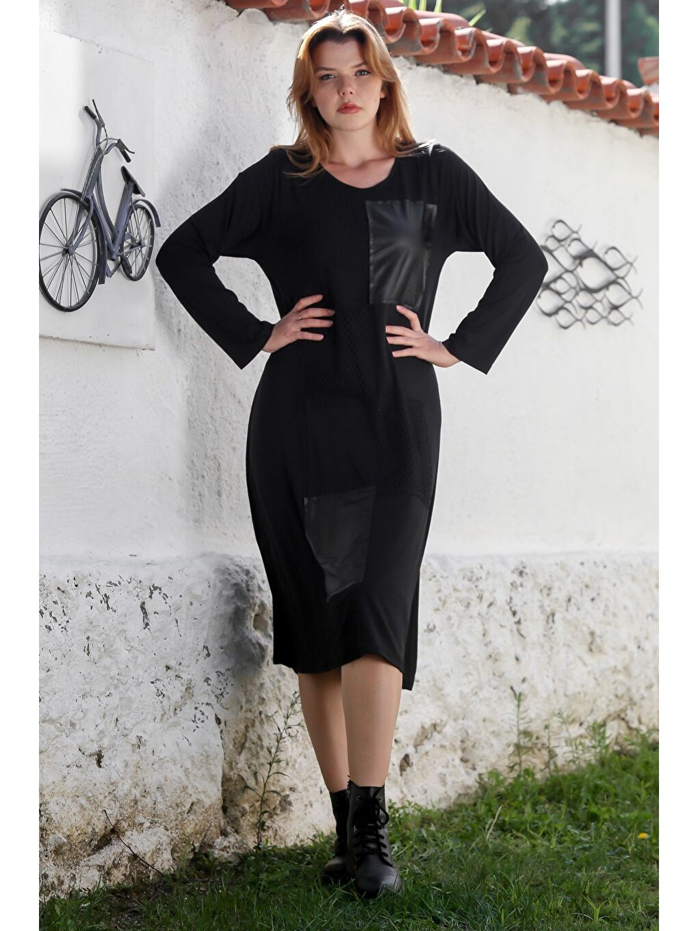 Siyah Havuz Yaka Uzun Kol File Detaylı Deri Garnili Casual Dokuma Elbise 115 60-4