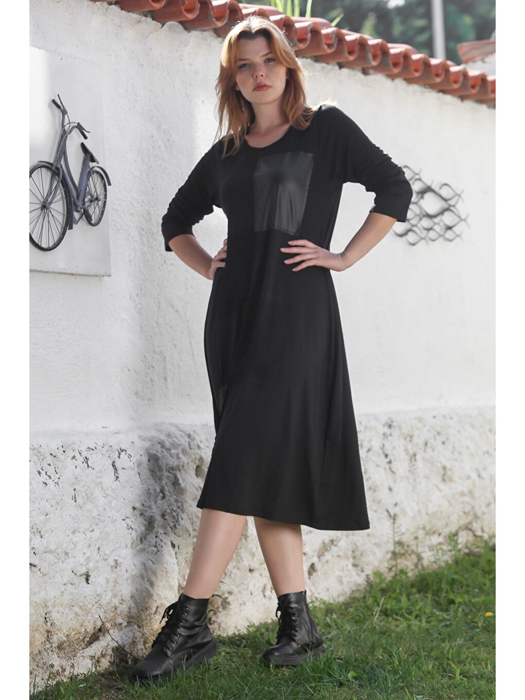 Siyah Havuz Yaka Uzun Kol File Detaylı Deri Garnili Casual Dokuma Elbise 115 60-6