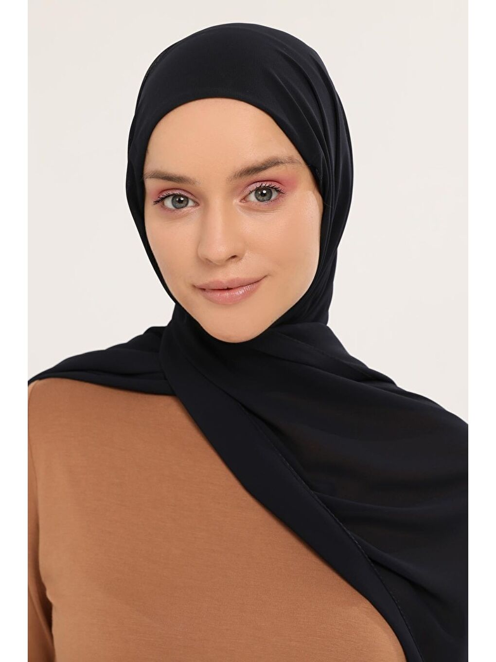 Lacivert Hazır Pratik Lüks Geçmeli Lastikli Boneli Şifon Şal-3